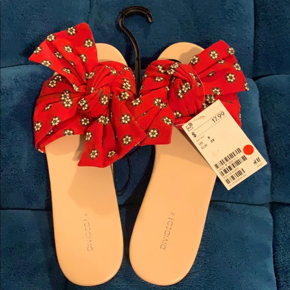 Red floral sandals
